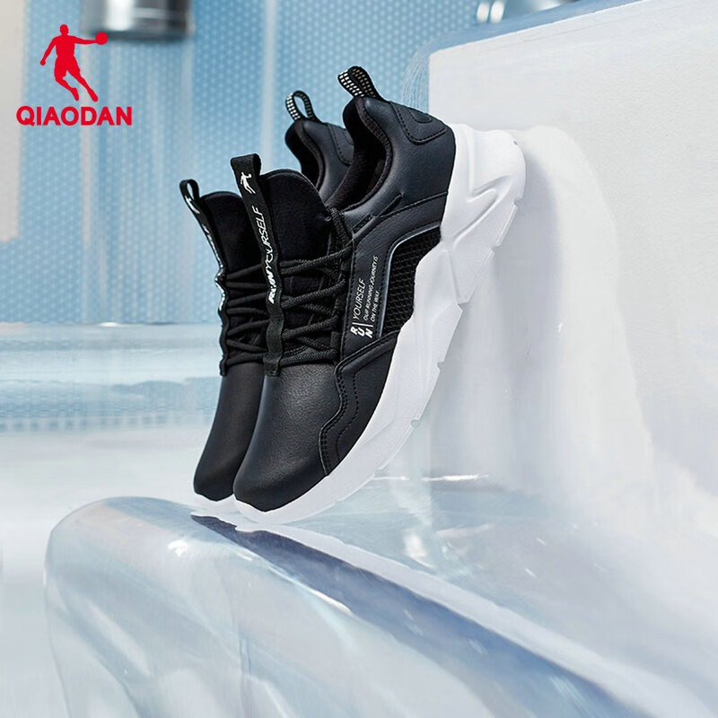 乔丹男鞋运动鞋2025春季新款皮面耐磨减震官方正品透气跑步鞋男士