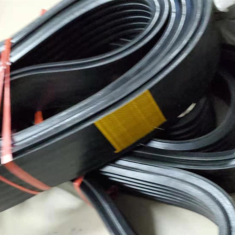 供应大型破碎机用联组三角带8L8V3350抽油机矿山设备8V3150橡胶带