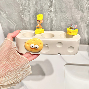 免打孔奶酪牙刷置物架浴室收纳牙膏杯架防潮多功能宿舍卫生间神器