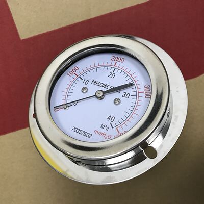 背接式微压压力表 轴向气压表 直径65mm 压力40kpa 4000毫米汞注