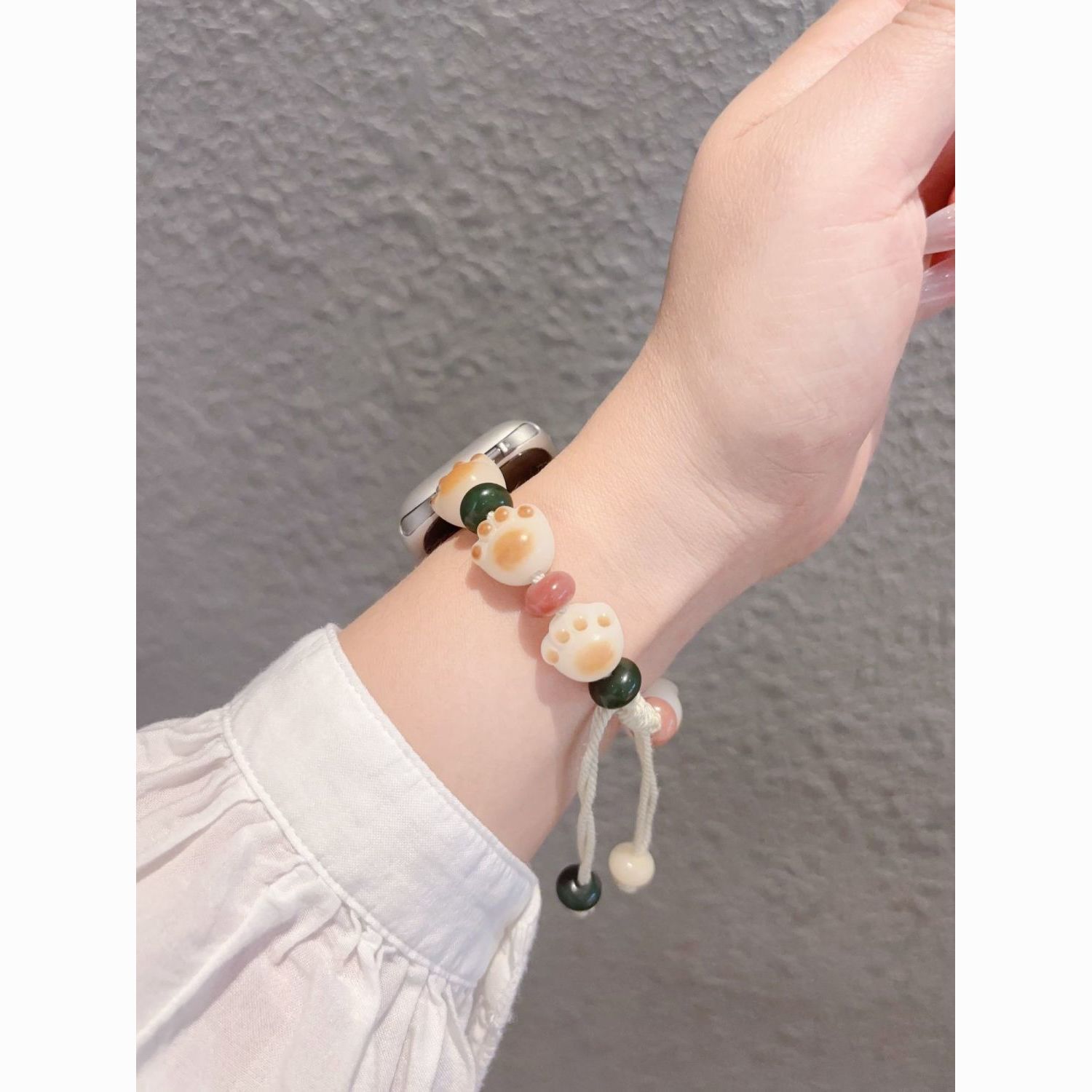 可爱猫爪菩提串珠表带适用苹果applewatch10腕带小米10华为gt红米