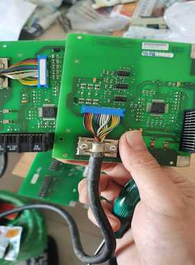 西门子6ES7365-0BA01-0AA0外观破损，板子功--议价商品