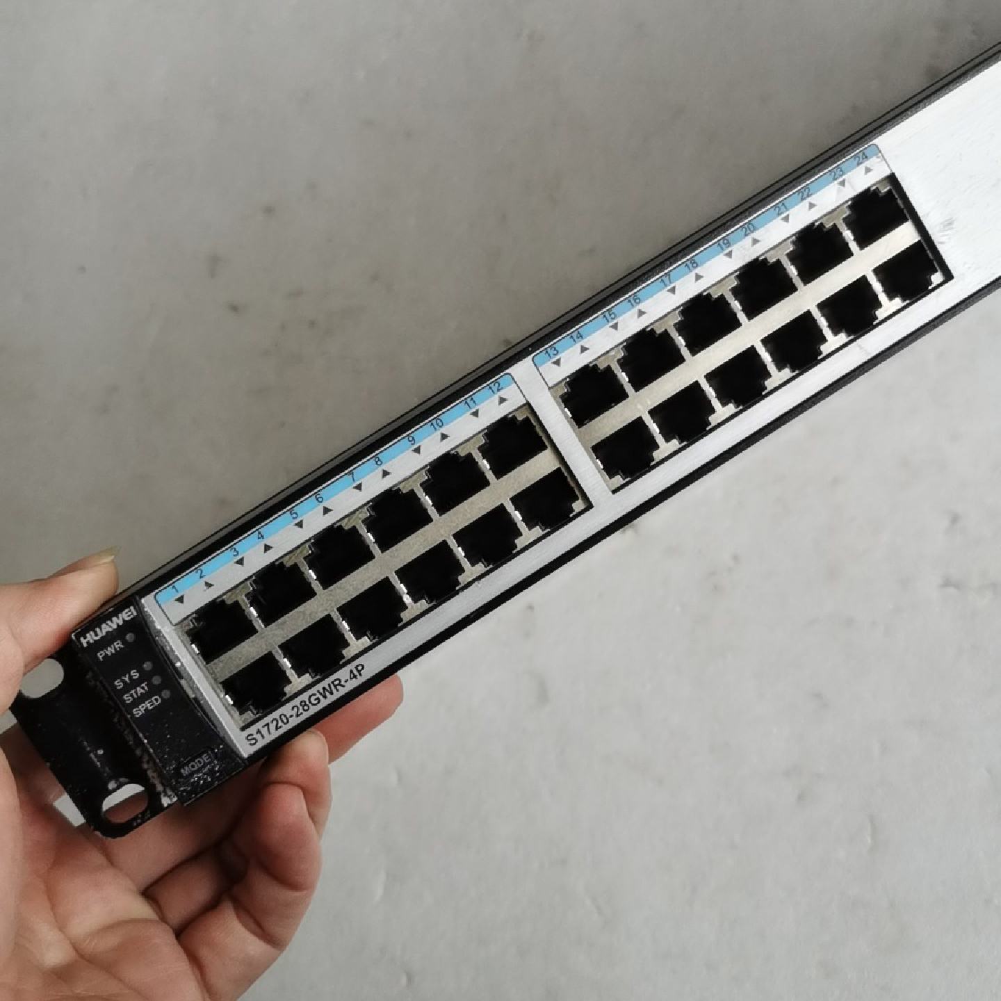 华为S1720-28GWR-4P 24口全千兆交换机24个千议价