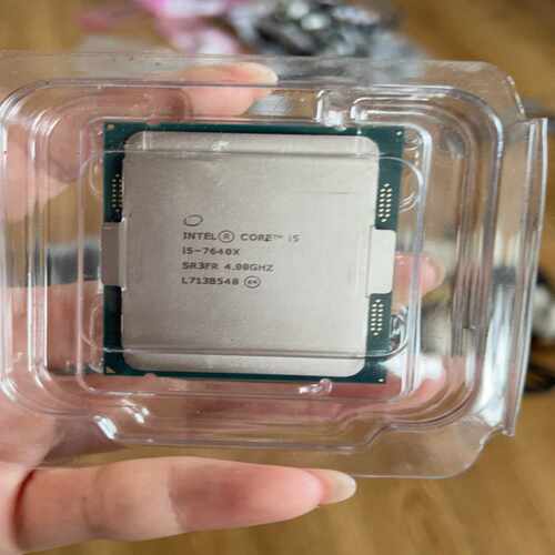 i5-7640X【侨报商行】