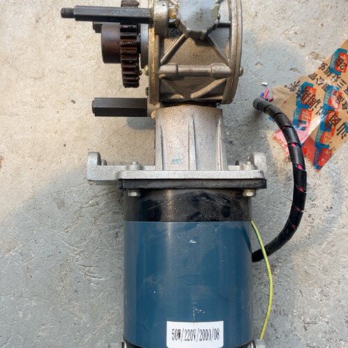 直流减速电机50W220V型号Z90成色如图-询