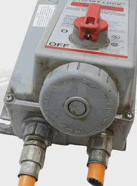 HUBBELL HBL430MI7W Prise Et Manchon Mcanique Interverrouill