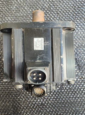 安川sgmgh-44aca61伺服电机，4.4kw，成色如图~询价