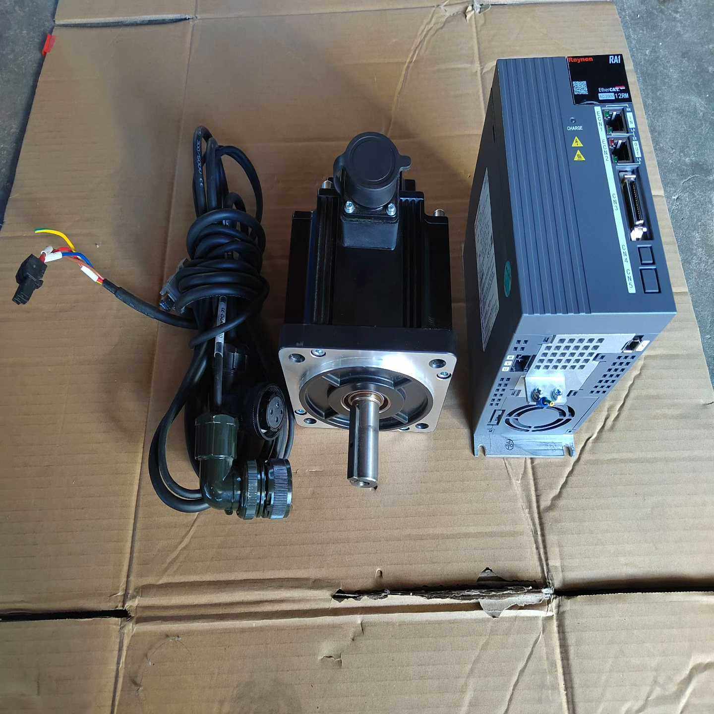 睿能伺服1.5kw  MC2D-M13150D-A0B2（咳咳电子）