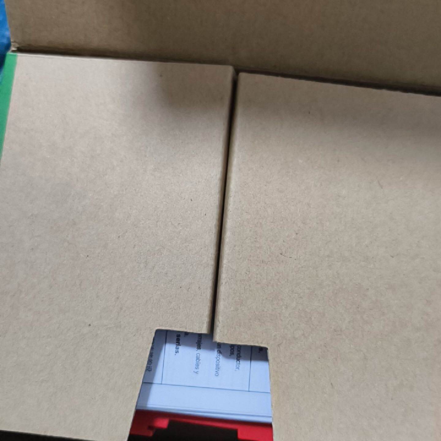 施耐德安全继电器XPSUAT13A3AP 全新原装正品，20--议价商品