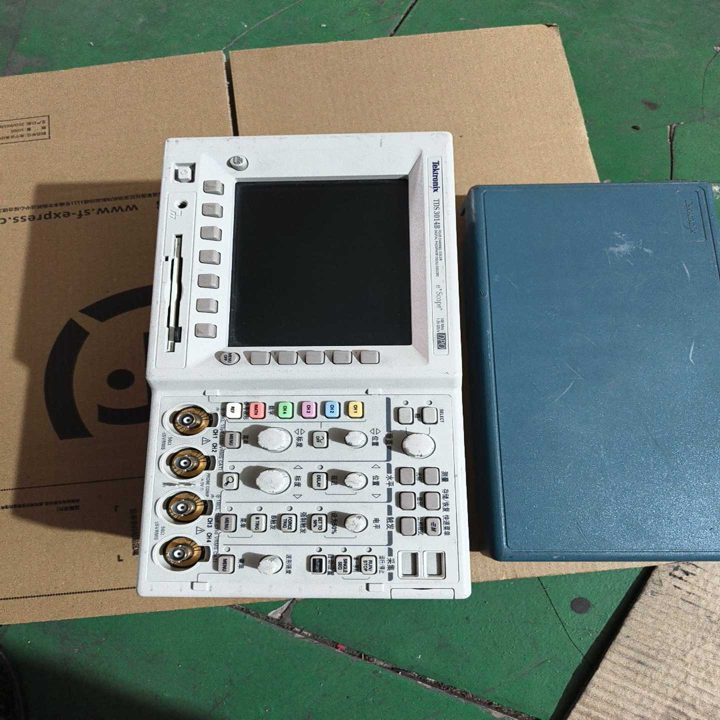 泰克TDS3014B示波器，四通道彩色显示屏，100MHz带--议价商品