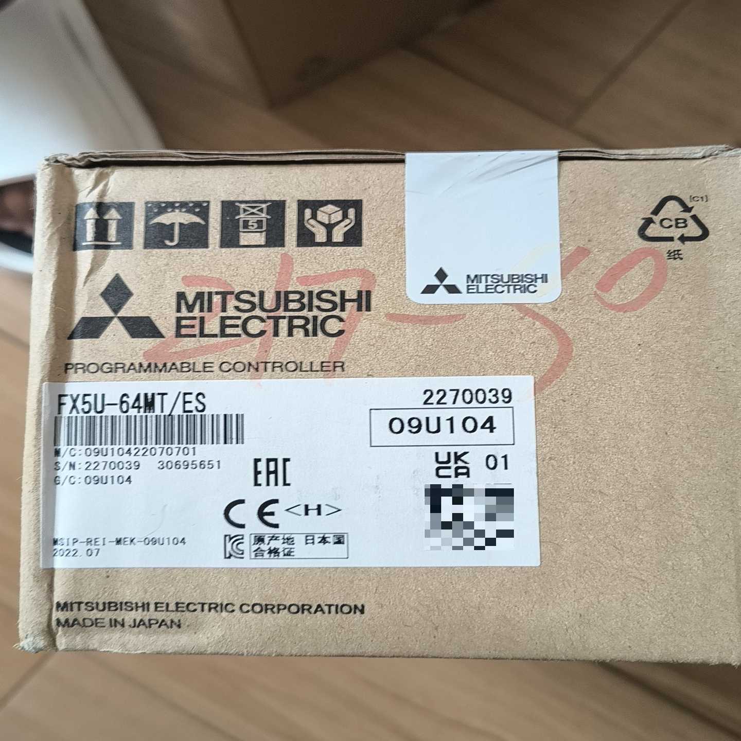 三菱PLCFX5U-64MT/ES，全新原装正品，日本制造