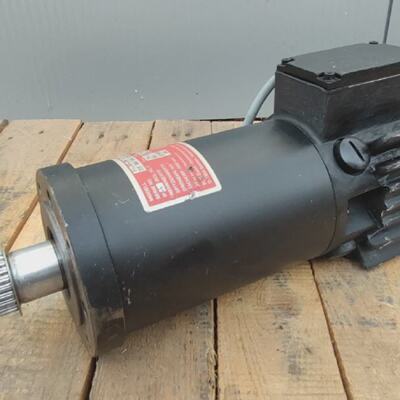 BOB Elektr.Antriebssystem  Modell 11.28.04D  Servomotor