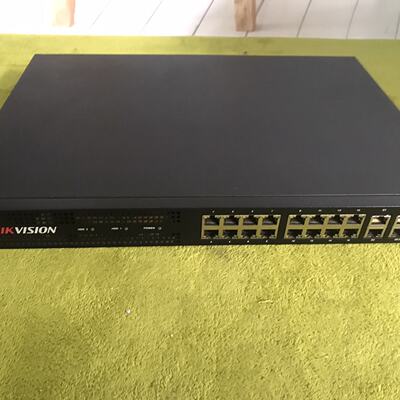 威视4路解码器 DS-6904UD 成色95成新以上，-议价