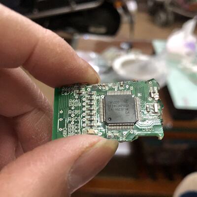 现货带板TMS320LF2403APAGA--议价商品