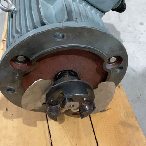 出售一台二手4KW皖南电机YXVF112M-2 380V 5-议价553