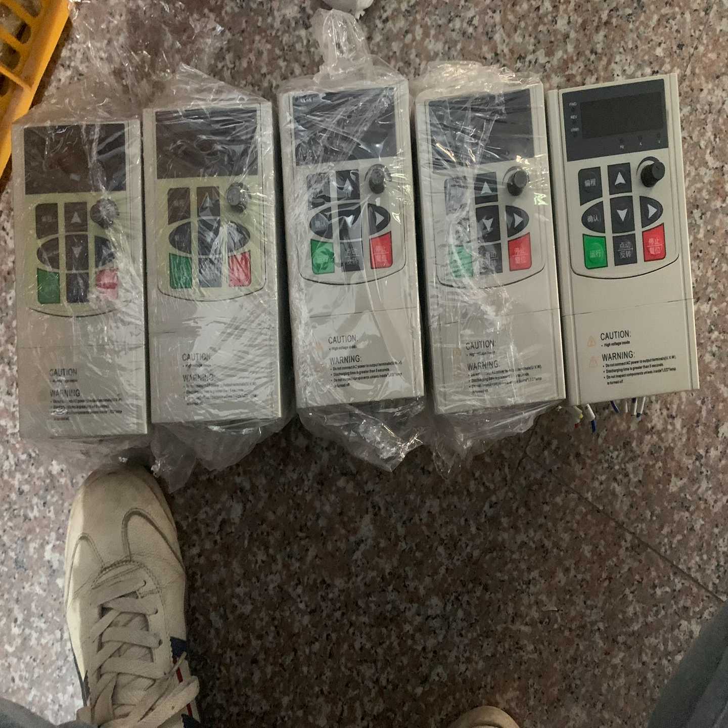 议价台力UH系列UH-00R7G1(2台）TL-UH00R7