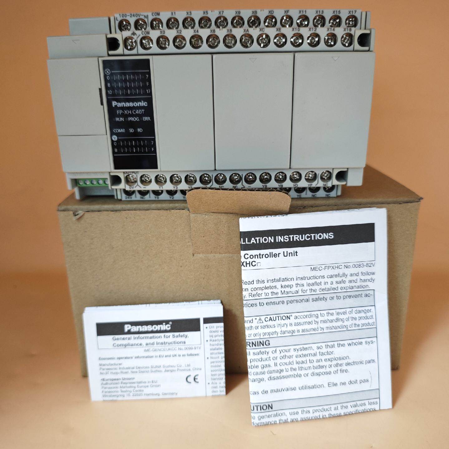 保修一年 松下PLC控制器 FP-XH C40T，型号AFP--议价商品