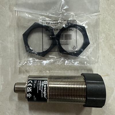 溢价-WENGLOR威格勒UF88VCF3光纤传感器UF88VCF3信号放大器