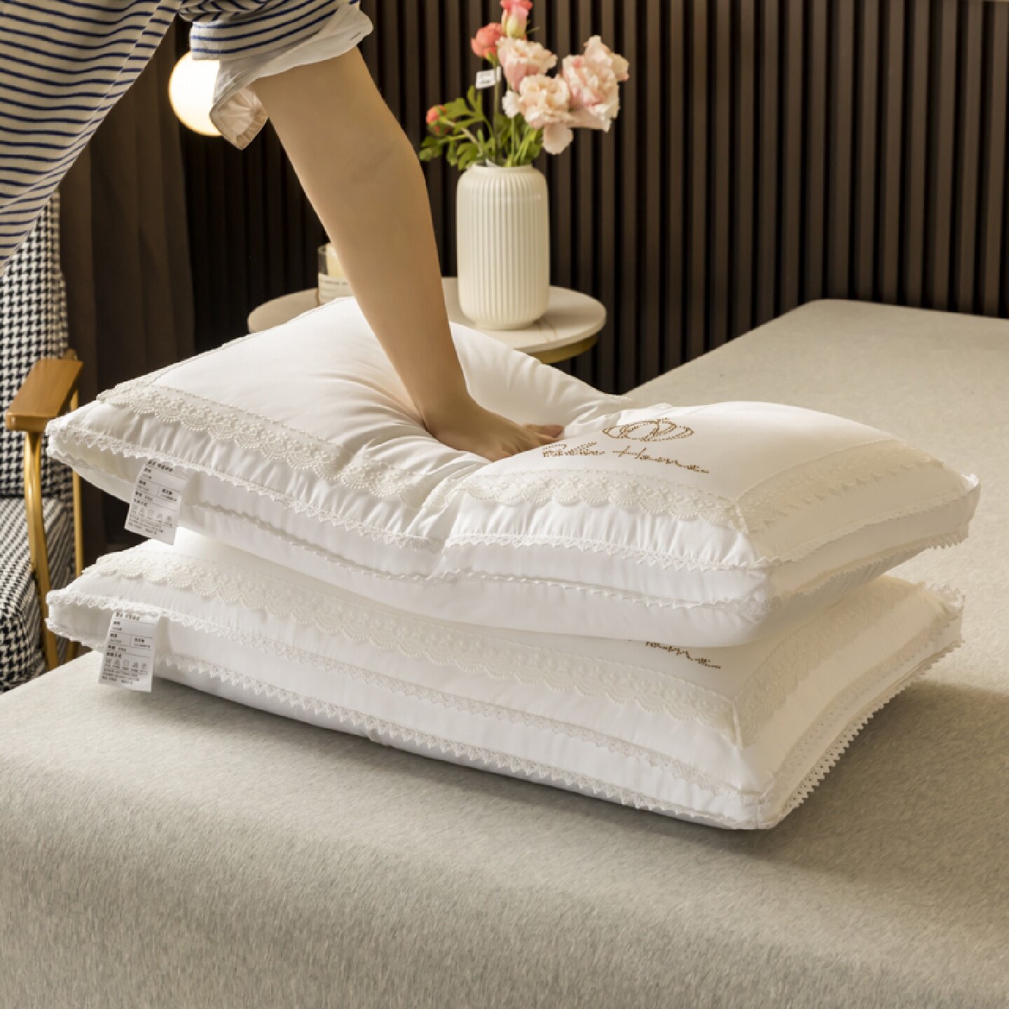 枕头枕芯纯棉家用护颈椎助睡眠一对套装学生宿舍低枕酒店专用单人