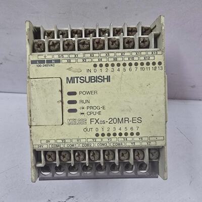 Mitsubishi FXOS20MRESUL Controllore Programmabile 100240Vac