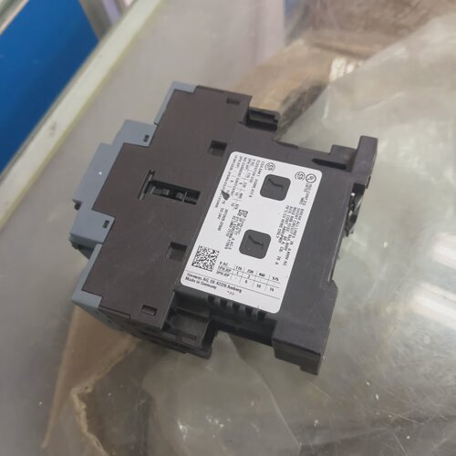 询价-3RT20252FB40有一个线圈电压DC24V95新