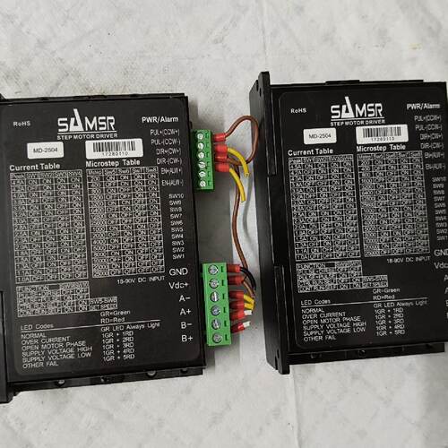 议价山社SAMSR步进驱动器MD25041890VDC输入可维修