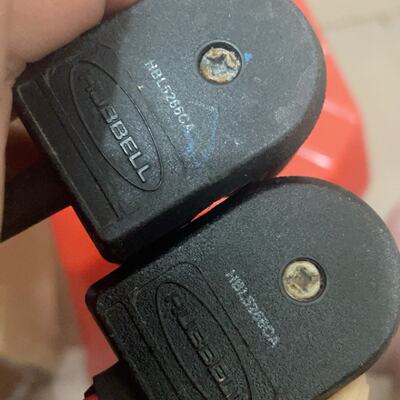 询-HUBBELL荷宝5266CA插头2个成色如图实物