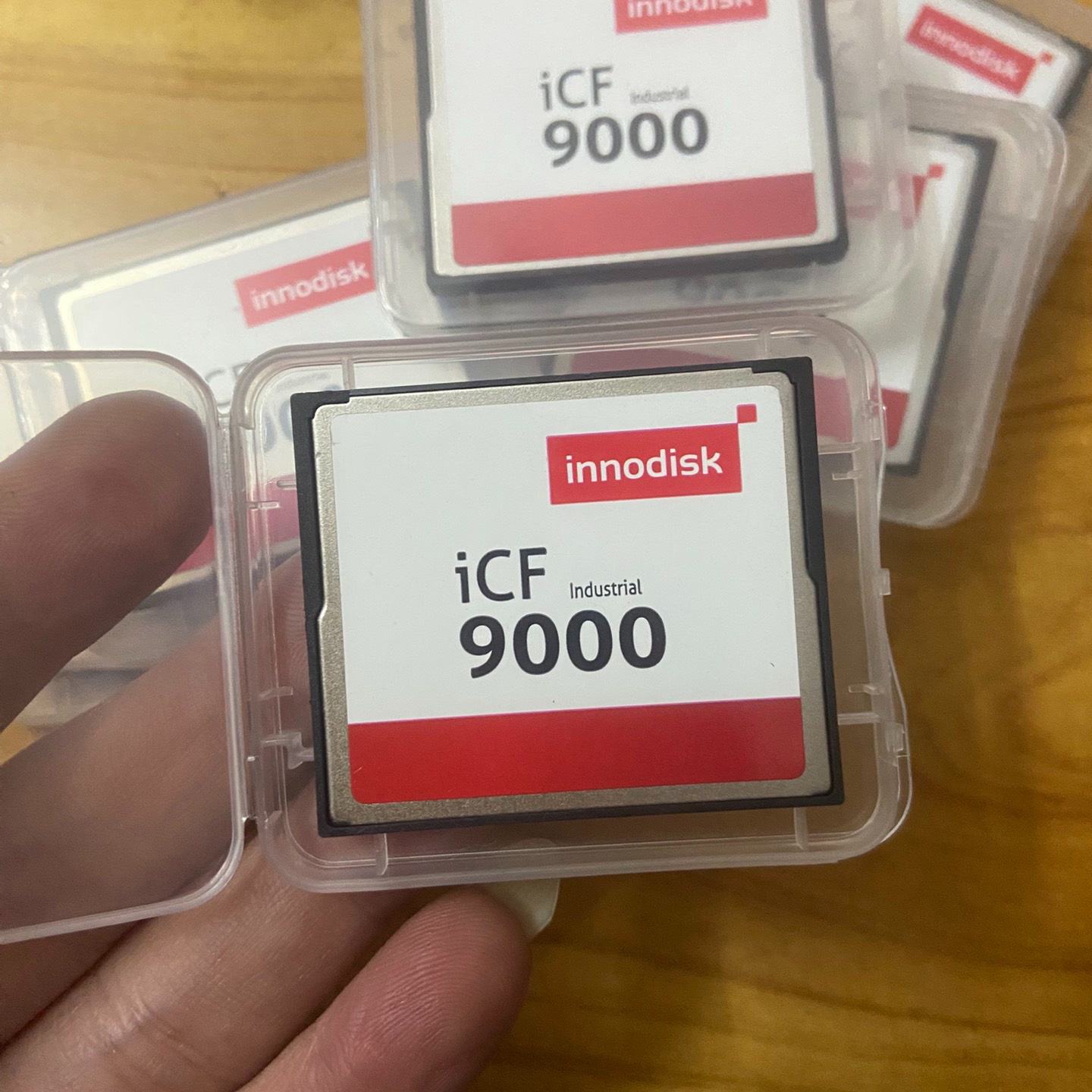 innodisk宜鼎iCF9000CF8GB工业级宽温S-询 - 实物图