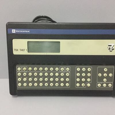 TSXT40710  TELEMECANIQUE  Tsxt 407 10  Console Programming U