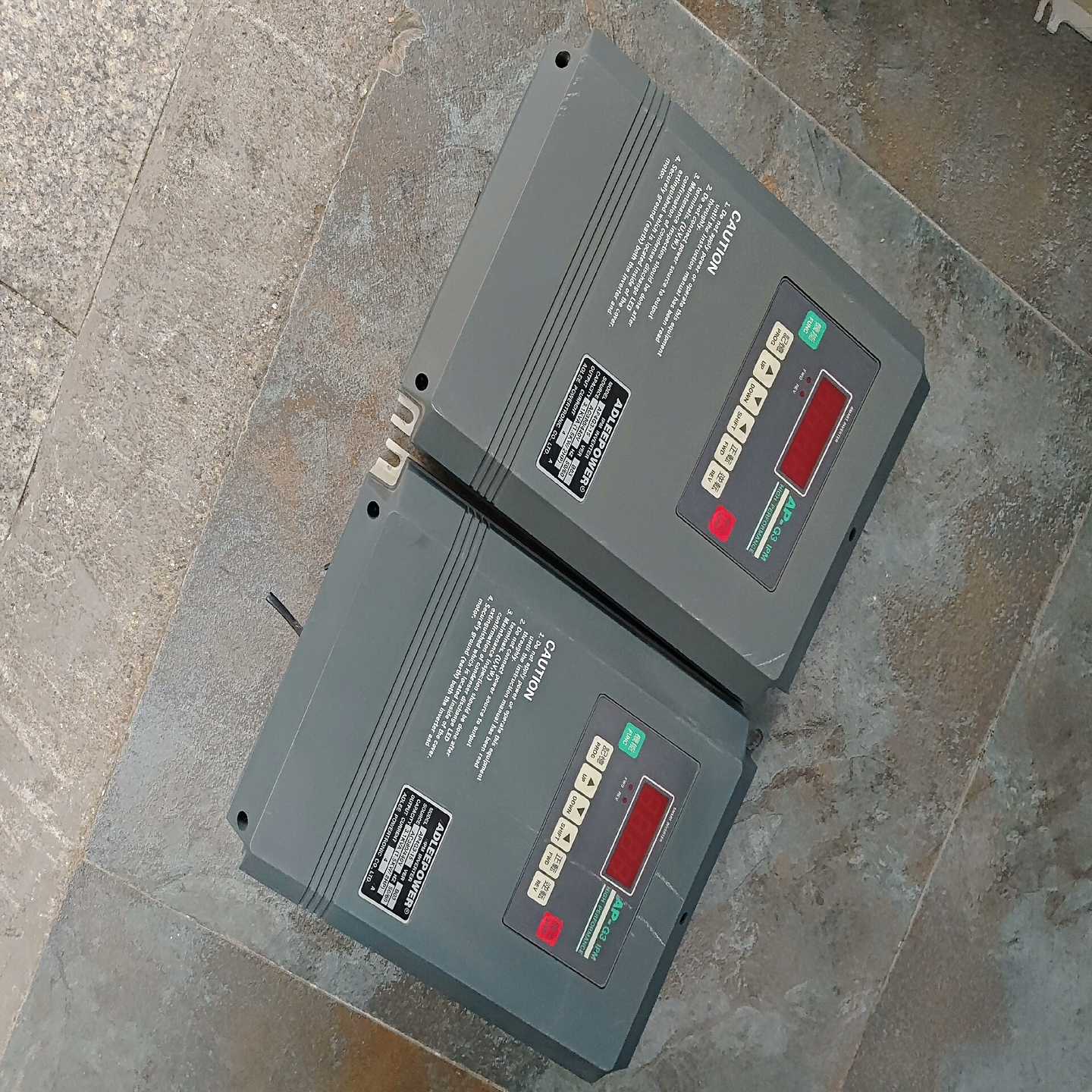 议价拆机台湾爱德利变频器AP4G3-15