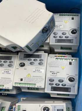 台达变频器400WVFD004L21A，成色如图，功能询价