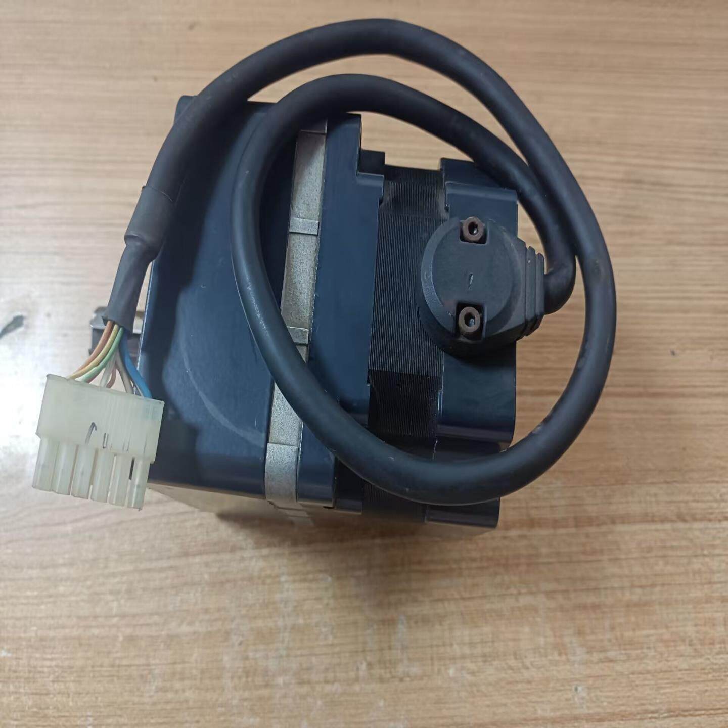 拆机VEXTA东方步进电机FBLM575W-GFB减速机GFB5G5现货实物图