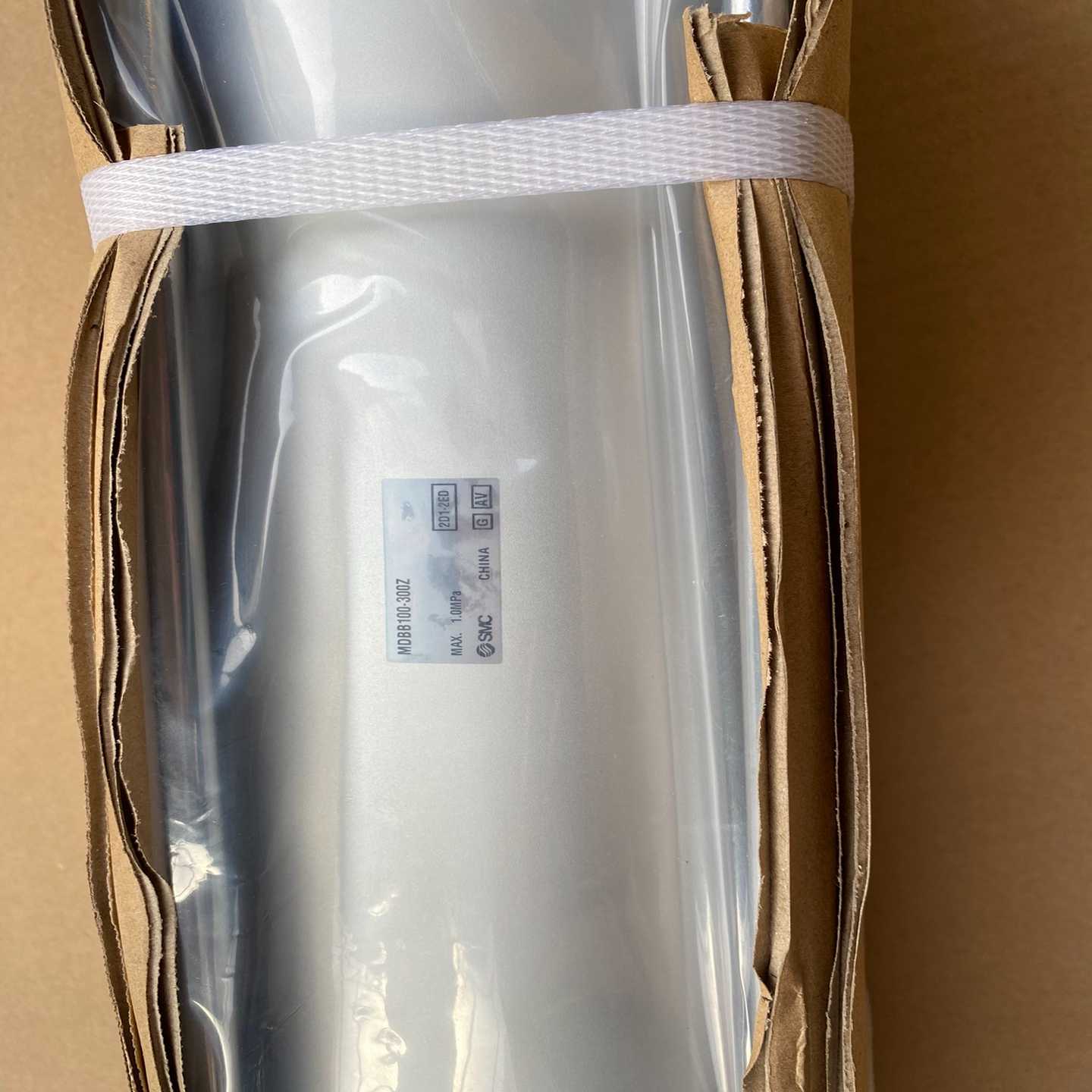 SMC气缸全新未使用，库存清理MDBB100-300Z，剩下--议价商品