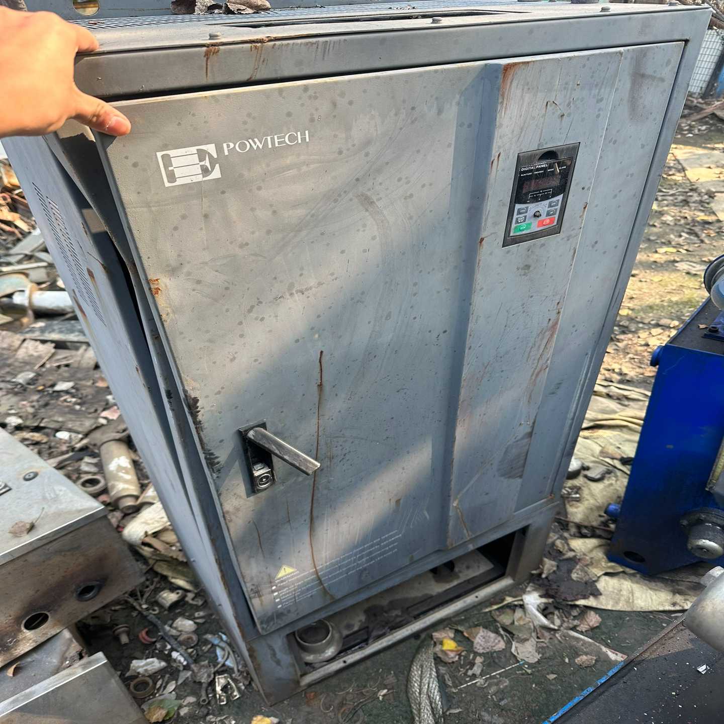 出售POWTECH变频器功能完好议价出售--议价商品