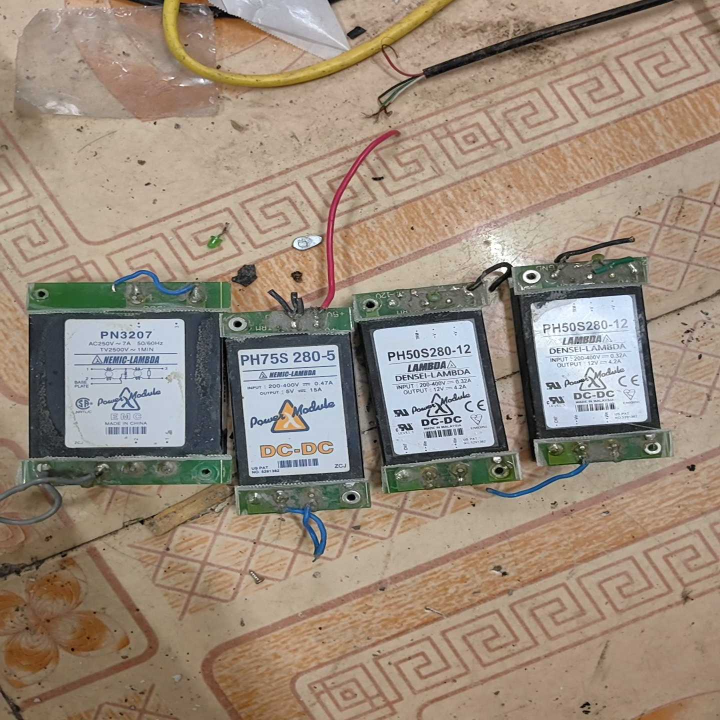 四个模块打包卖，PN3207，PH75S280-5各一个，--议价商品