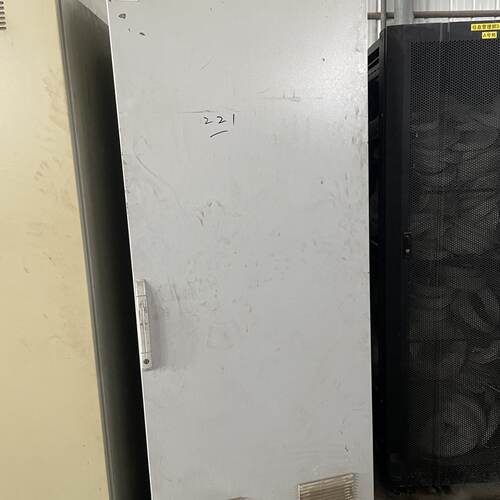 霍尼韦尔DCS控制系统机柜，9成新，不含端子跟铝板。适合工业—议