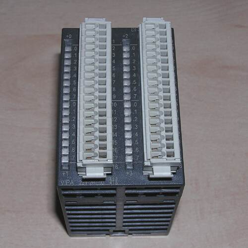 Unused  VIPA 2212BL10 E2 SM221 DI 32xDC24V wo original box