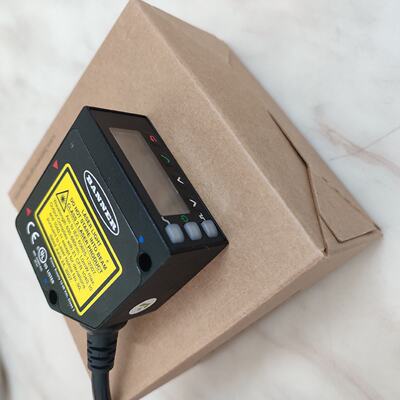 议价美国邦纳LE250 550U IQP UQP DQP DC1Q UC1Q激光测量感测器86