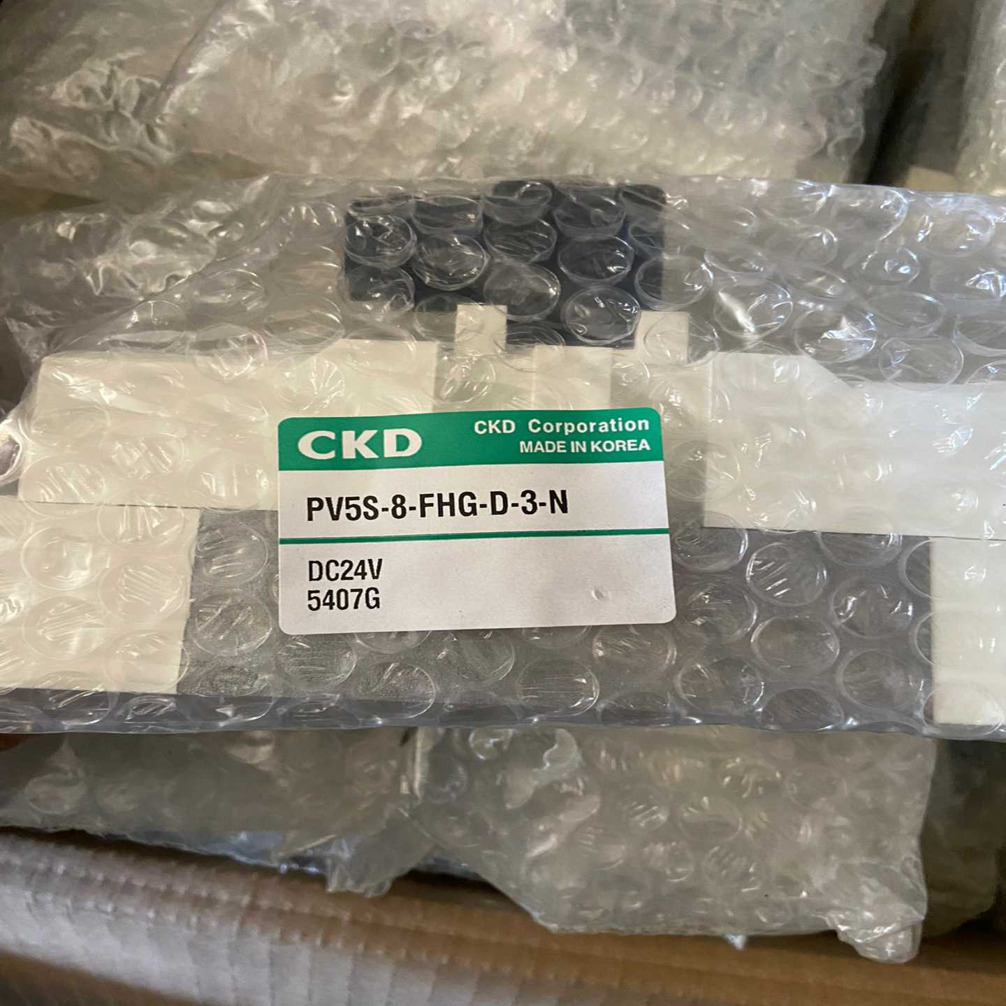 【议价】CKD电磁阀PV5S-8-FHG-D-3-N，未使用，有适用