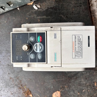 4T0007一台 四方变频器0.75kw四方E200 成 议价