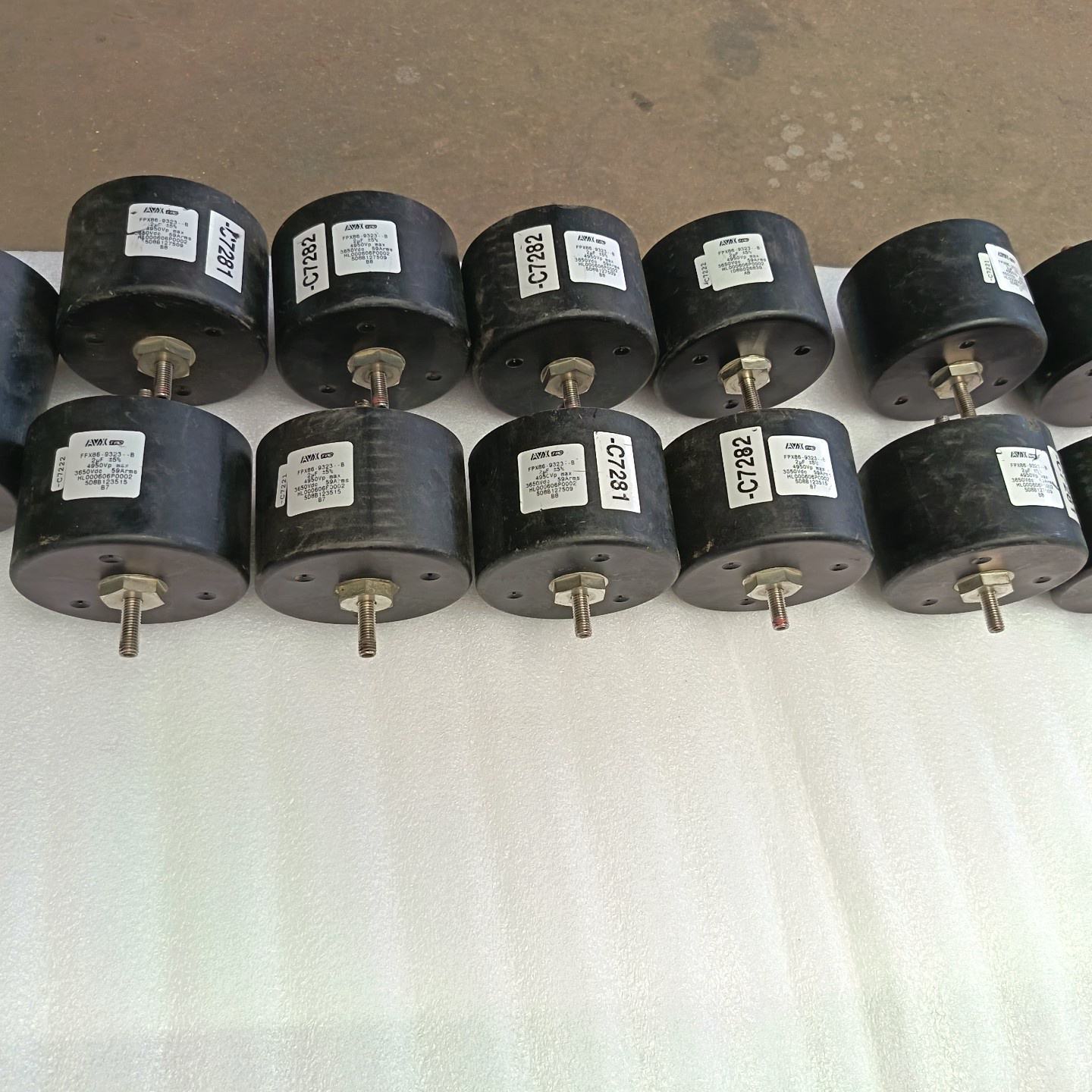 AVX FPX86-9323-B电容器,1μF容量,4950--议价商品