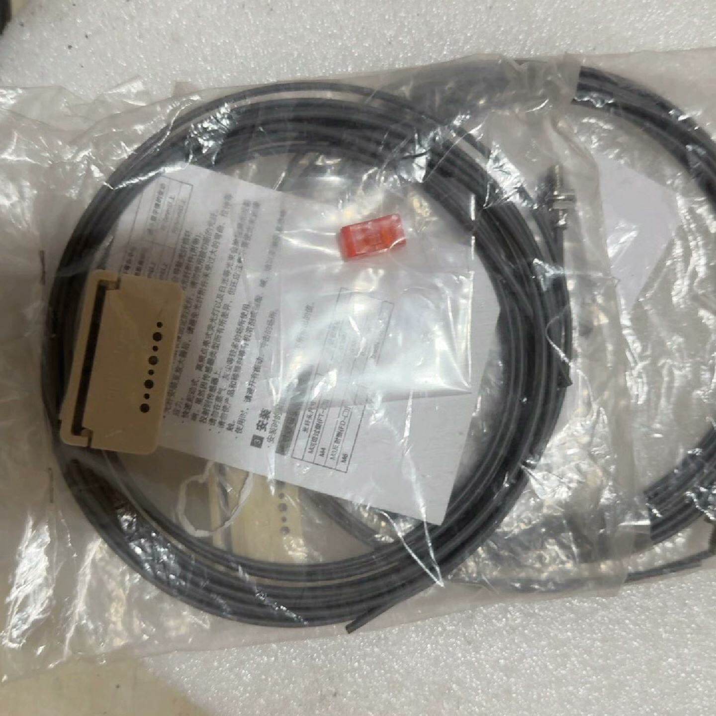 全新Panasoc光纤传感器，光纤跳线，未封，单价-议价