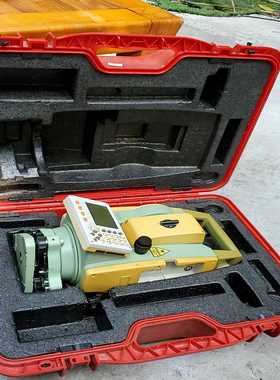 三鼎全站仪STS-722R4L，带原装红色收纳箱，外观成色如--议价商品