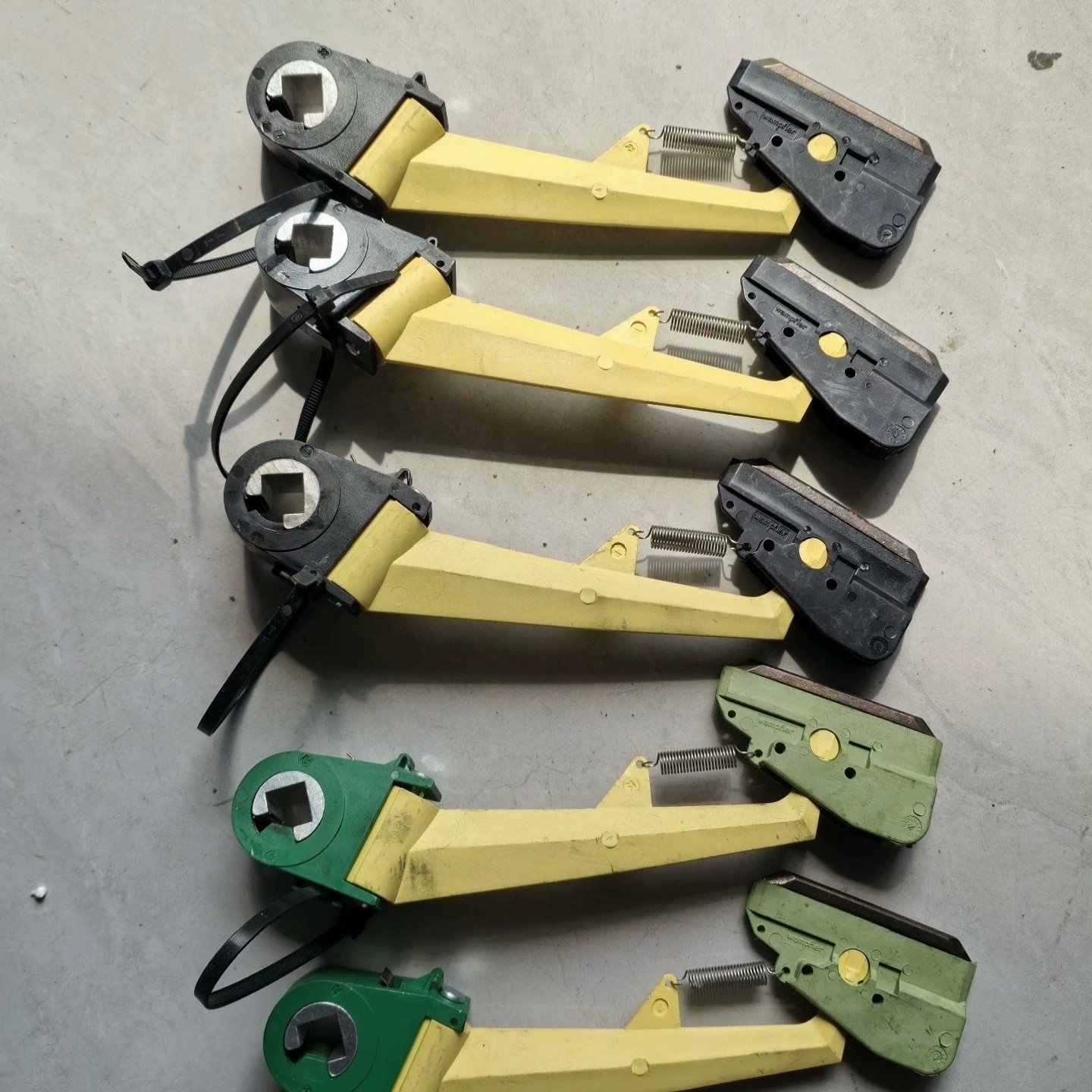 【请询价】德国稳孚勒 wampfler碳刷型号CONDUC TIX