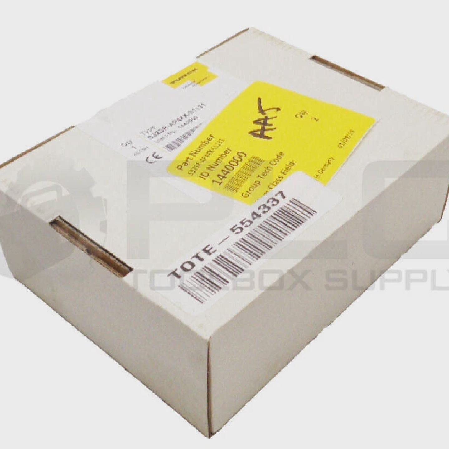 Sigillato Nuovo TURCK S32SR AP44X S1131 a Induzione SensoreA - 实物图