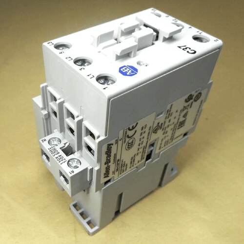 议价100-C37D10 C37*00 C37KD00 C37D01罗克韦尔继电器