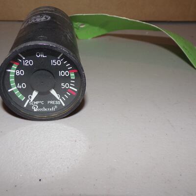 Aircraft Oil Pressure and Temp Gauge Beechcraft 1003840583 W
