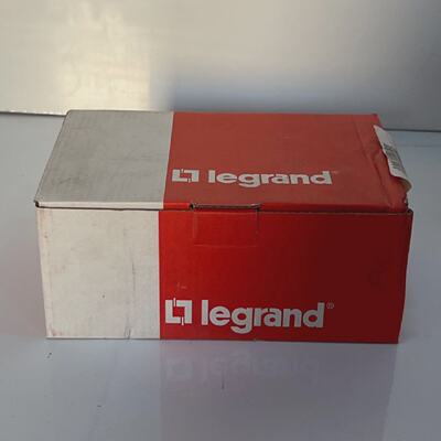 Ein Kiste 10 Quantitt Legrand 677304 200W Rotierende LED Dim