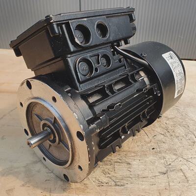 WEISS  5.5AZKA 63L4T   B14P120   Motor