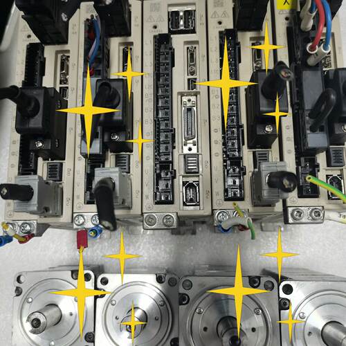 议价Dozens Of Yaskawa 7 Series 200W Servo Sets Are Processed